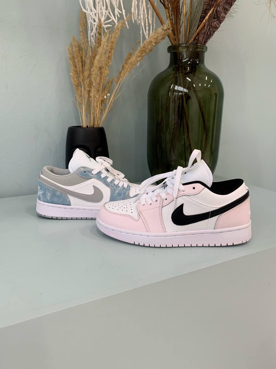Nike Air Jordan Retro 1 Low Pink Black