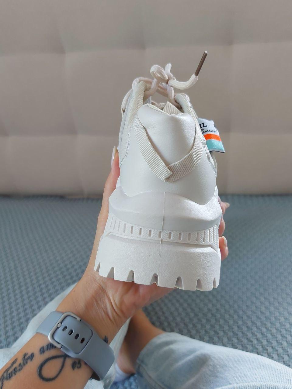 Shoes Beige White