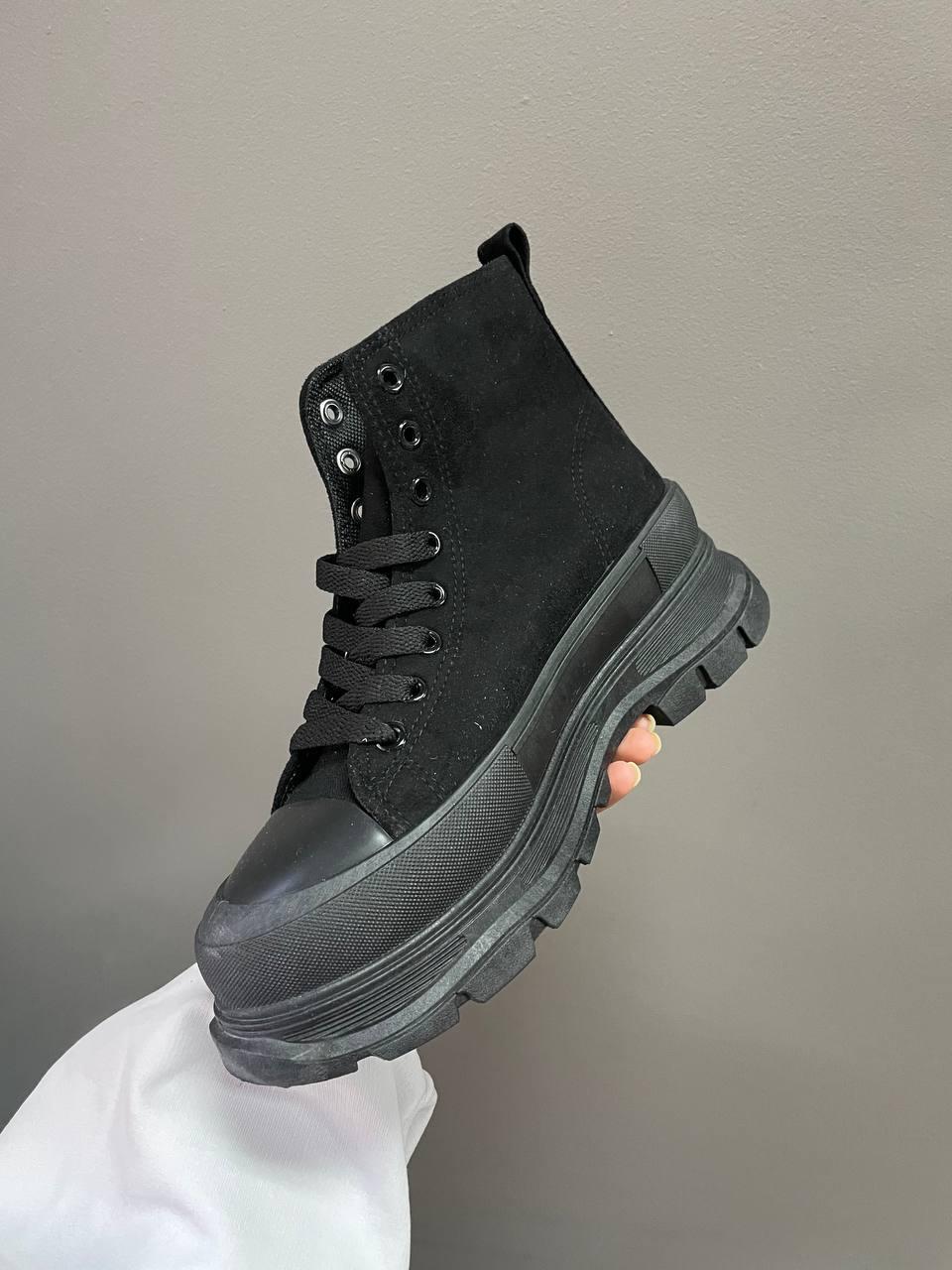 No Name Mcqueen Black