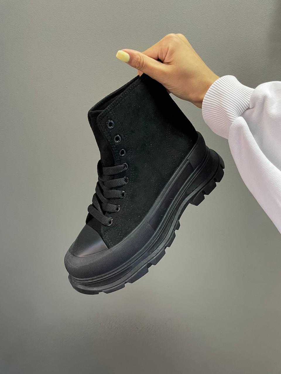 No Name Mcqueen Black