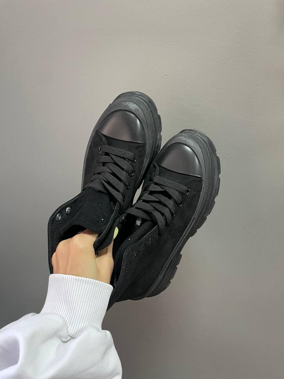 No Name Mcqueen Black