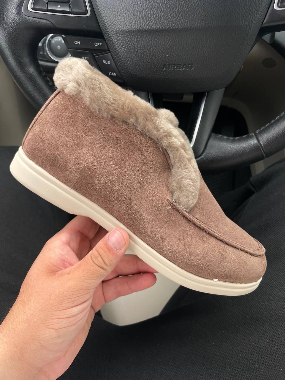 Boots Brown v2