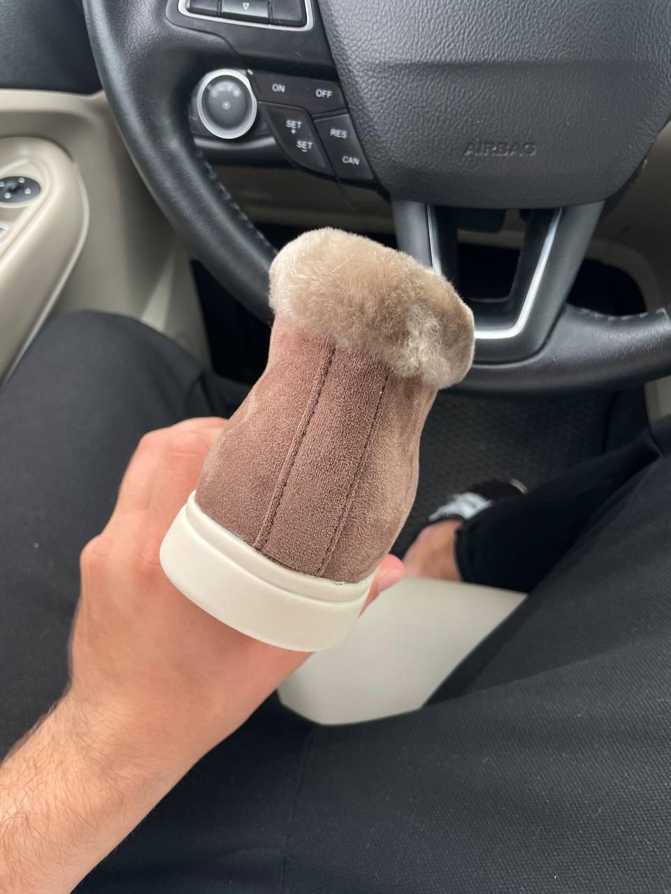 Boots Brown v2