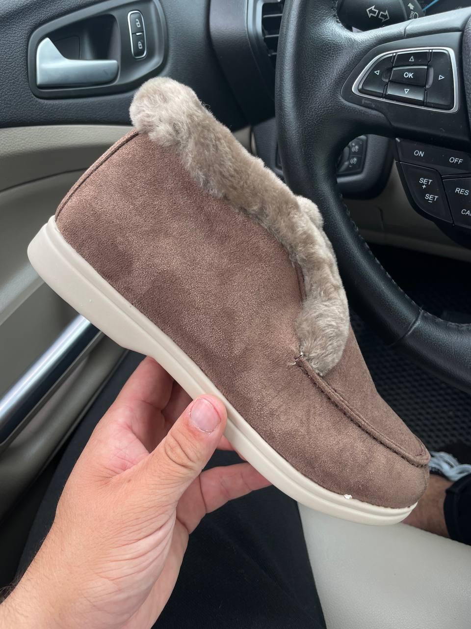 Boots Brown v2