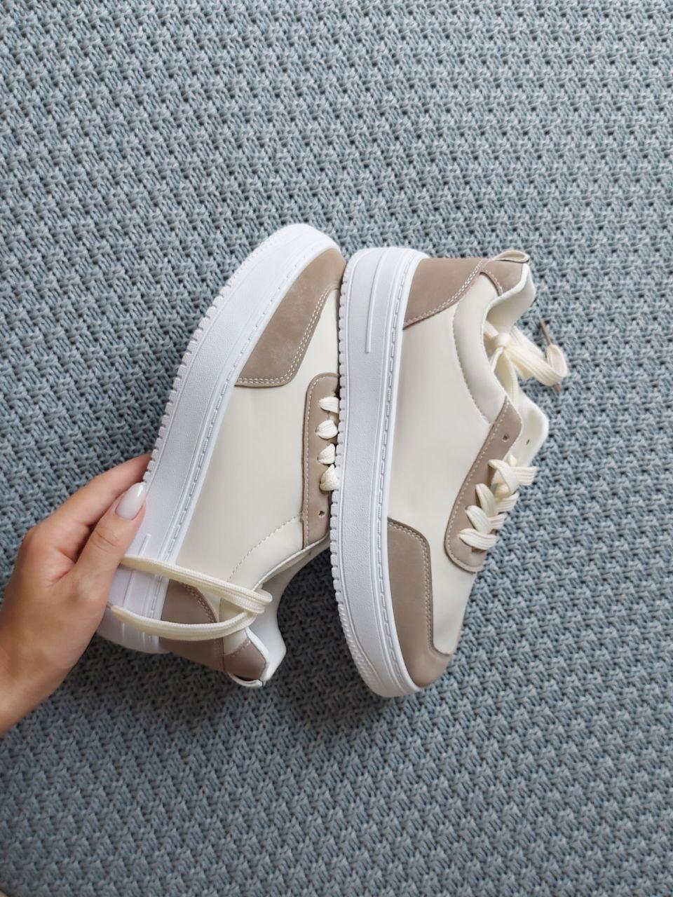 Sneakers Beige White