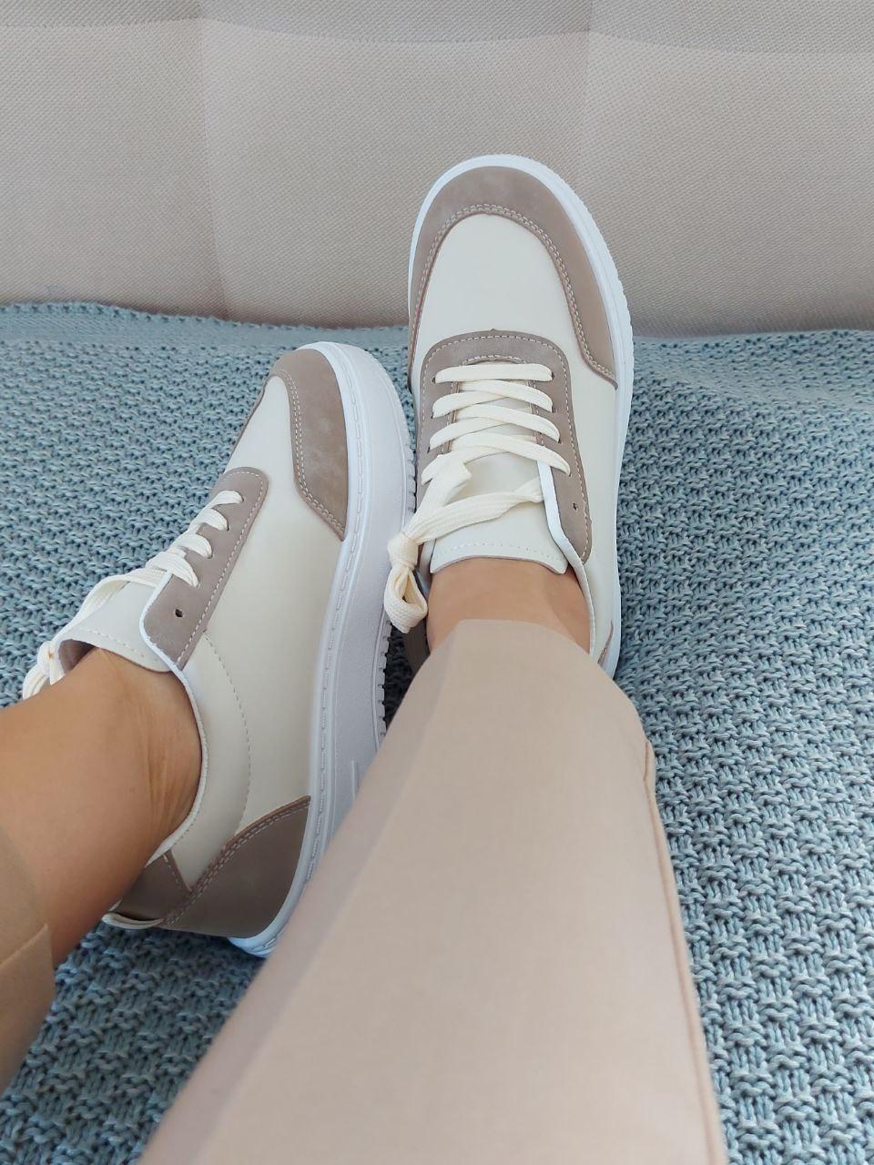Sneakers Beige White