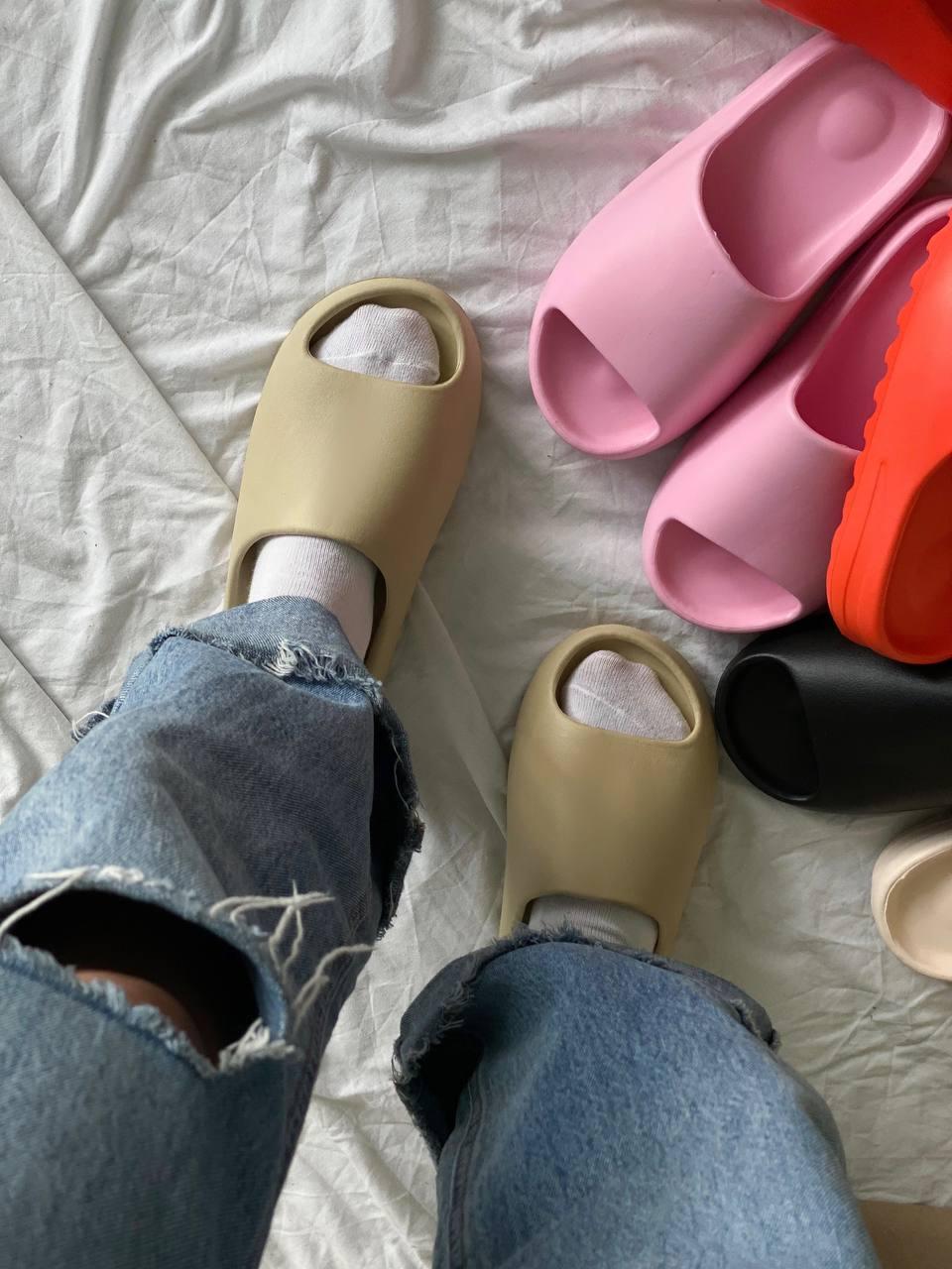 Slide Earth Bone No logo