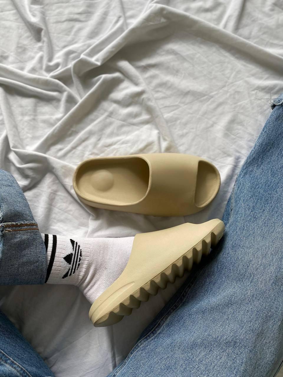 Slide Earth Bone No logo