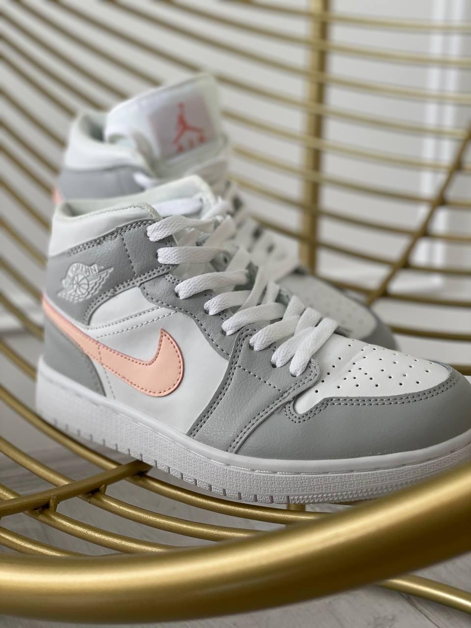 Nike Air Jordan 1 Retro Mid Light Grey Shell Pink