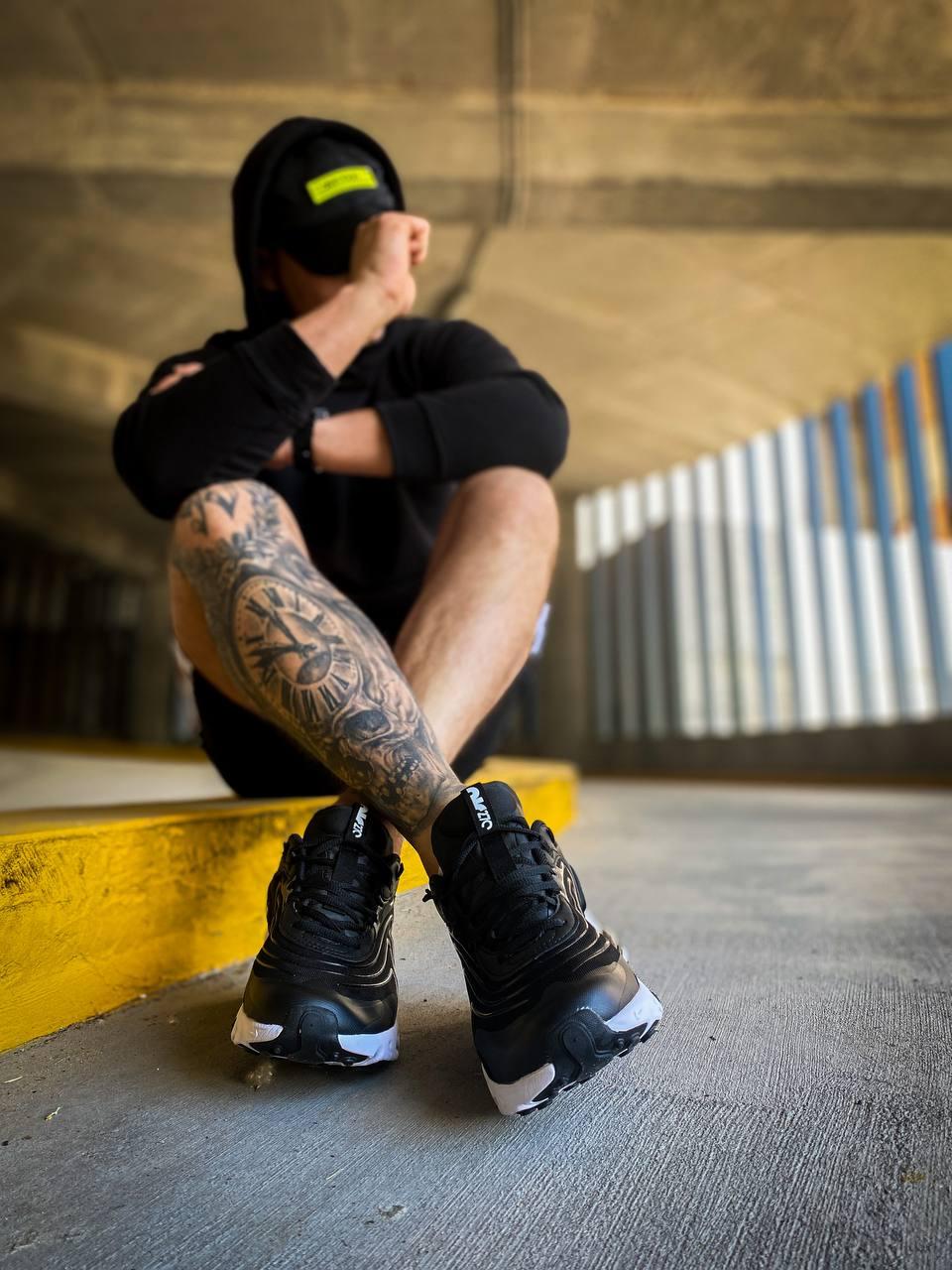 Nike Air Max 270 React Eng Black White