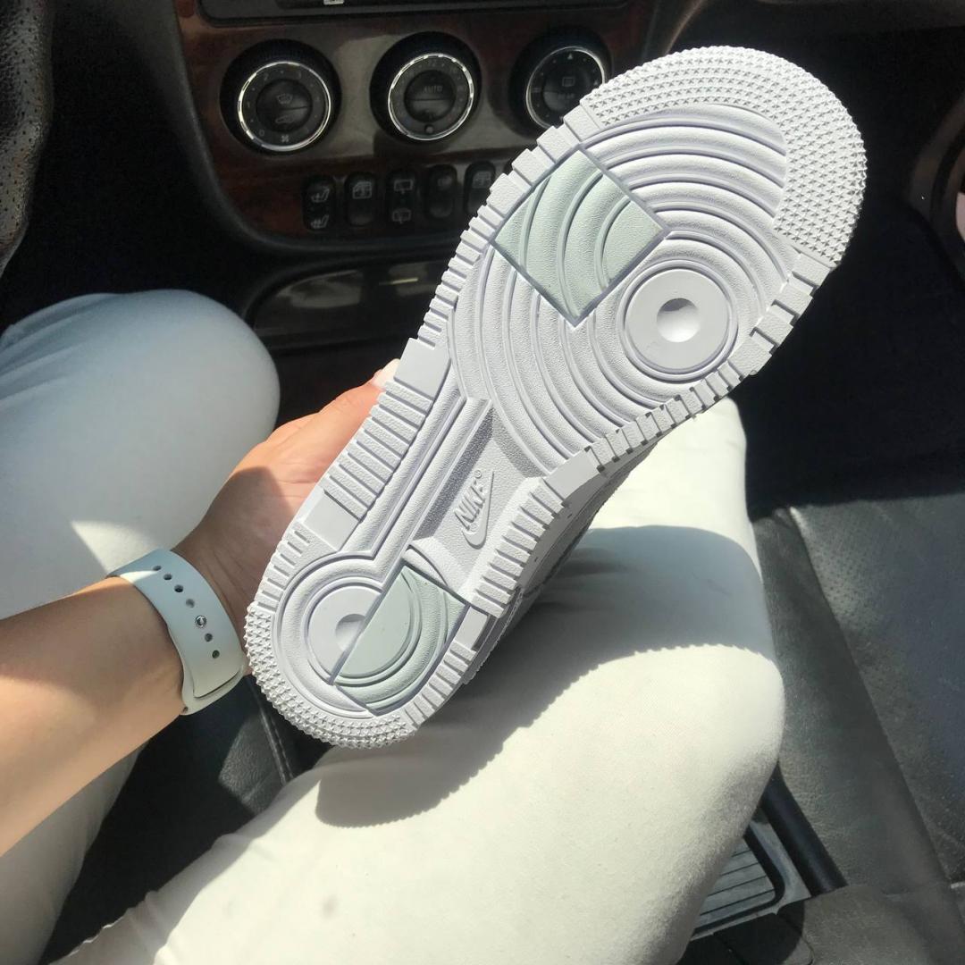 Nike Air Force 1 Pixel Green White