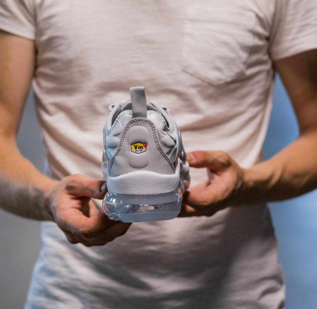 Nike Vapor Max Plus Silver Gradient