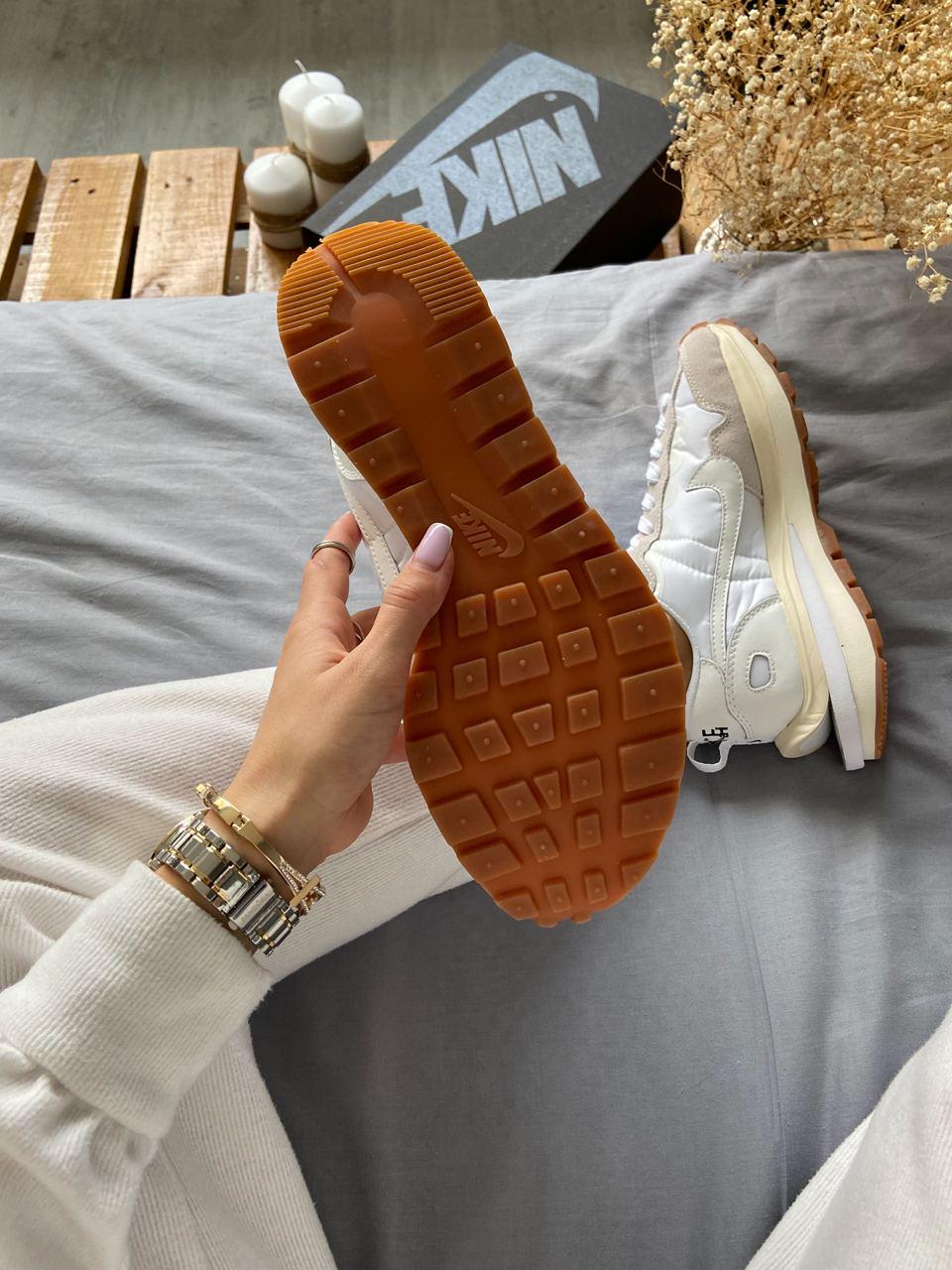 Nike Vaporwaffle Sacai Sail Gum