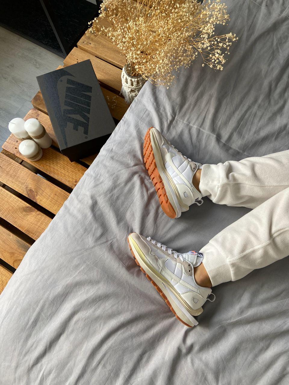 Nike Vaporwaffle Sacai Sail Gum