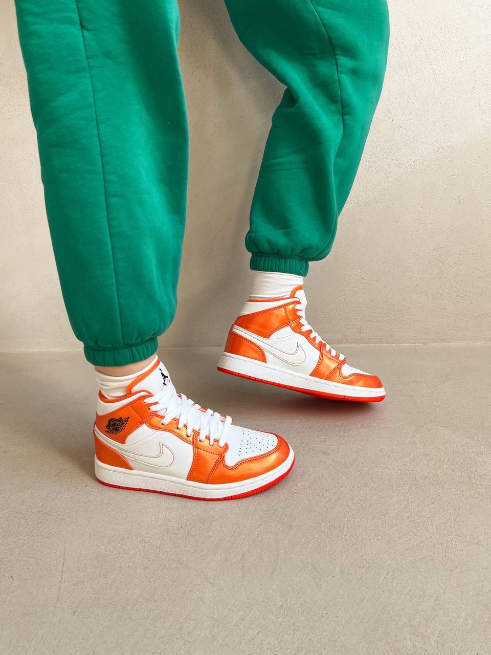 Nike Air Jordan 1 Retro Electro Orange