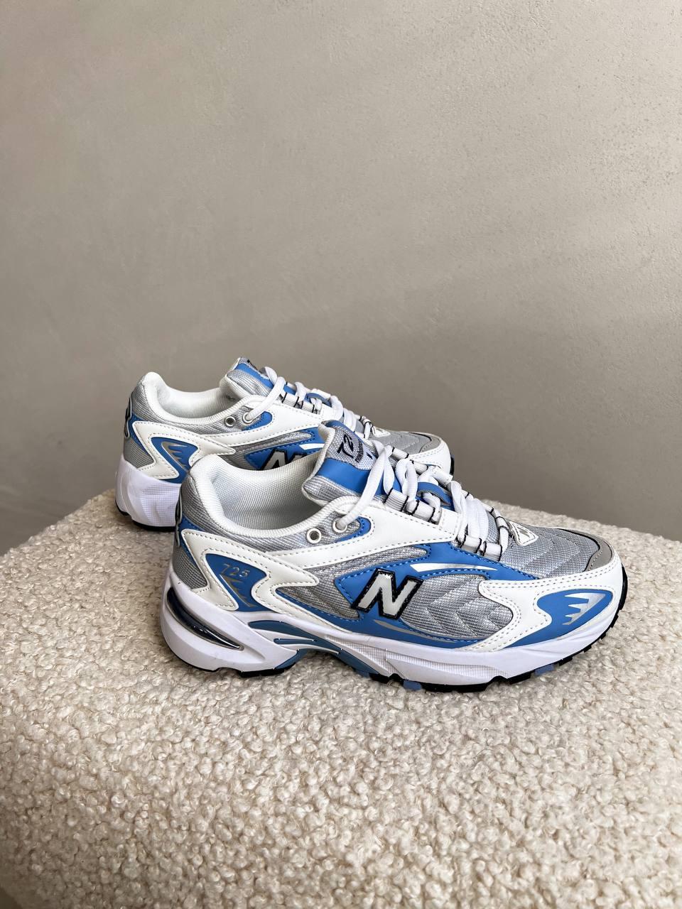 New Balance 725 Blue