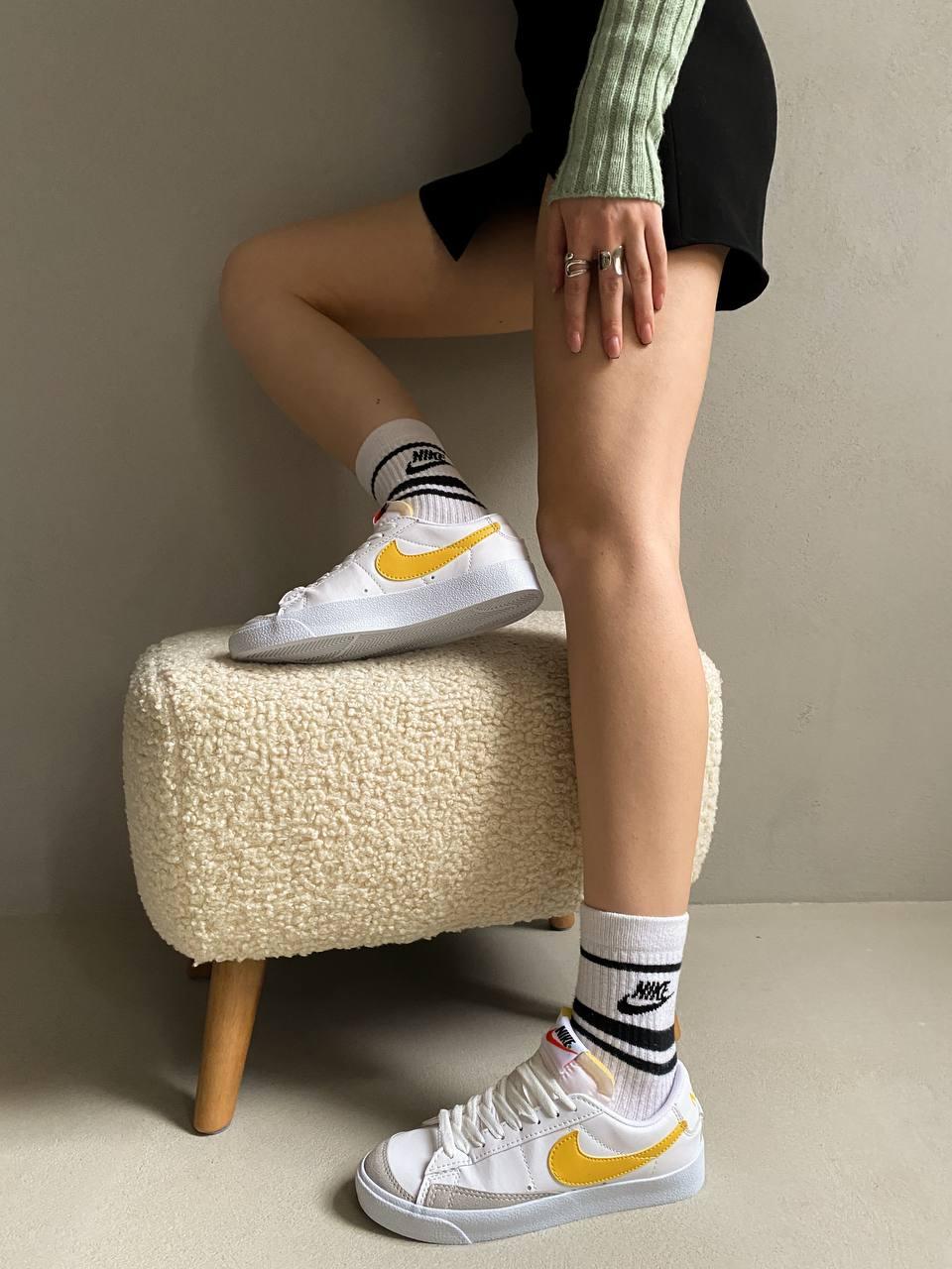 Nike Blazer Low Yellow