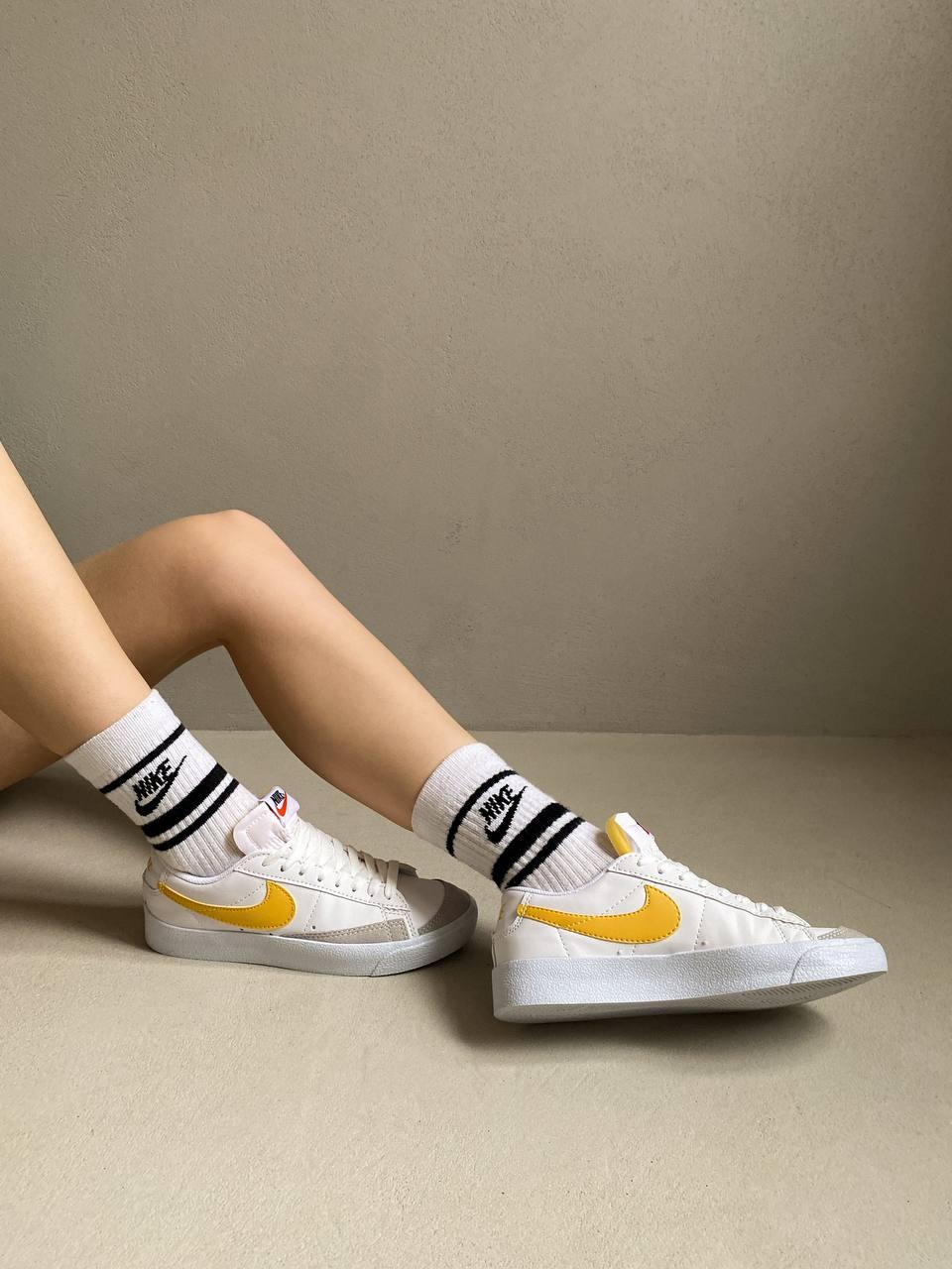 Nike Blazer Low Yellow
