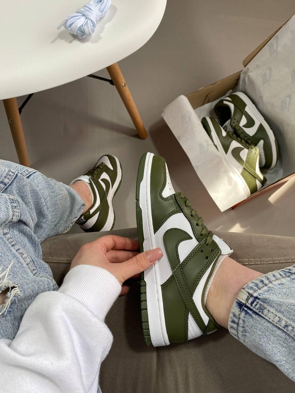 Nike Dunk Low Khaki