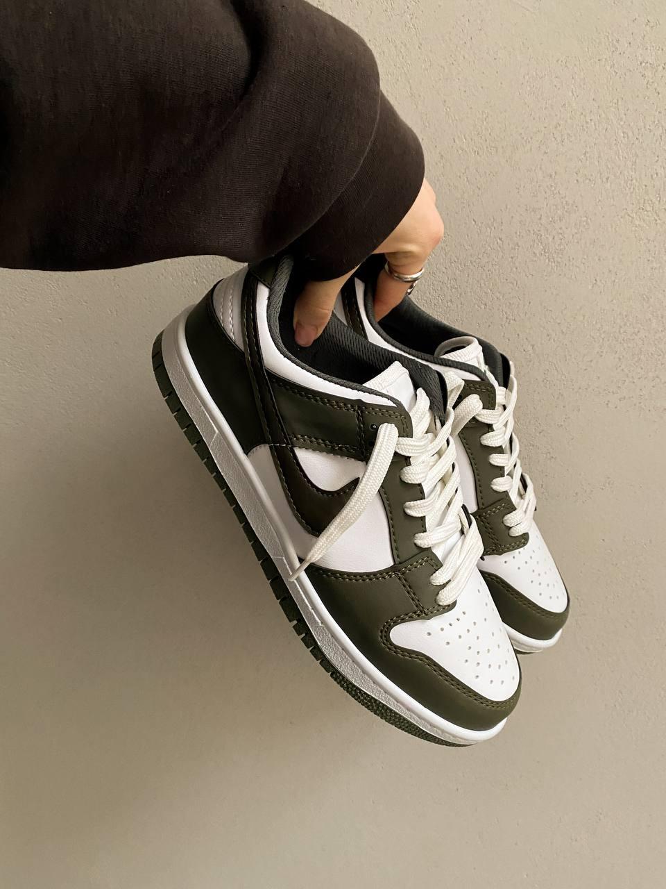 Nike Dunk Low Khaki