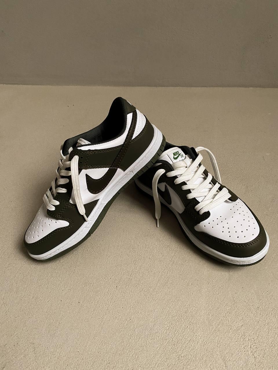 Nike Dunk Low Khaki