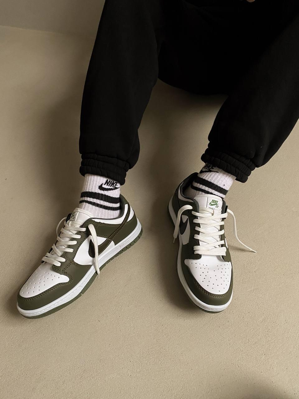 Nike Dunk Low Khaki
