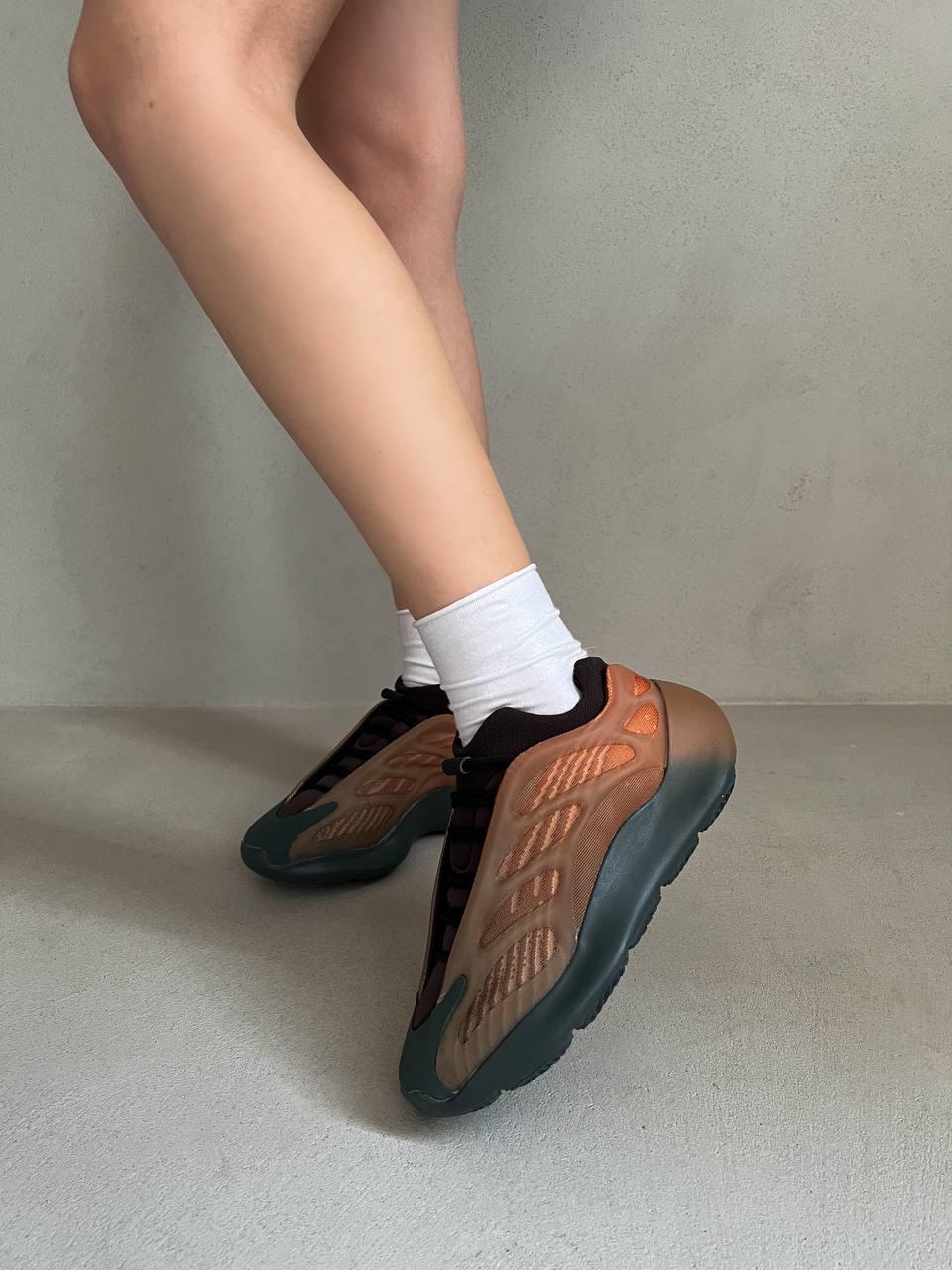Adidas Yeezy Boost 700 V3 Fade