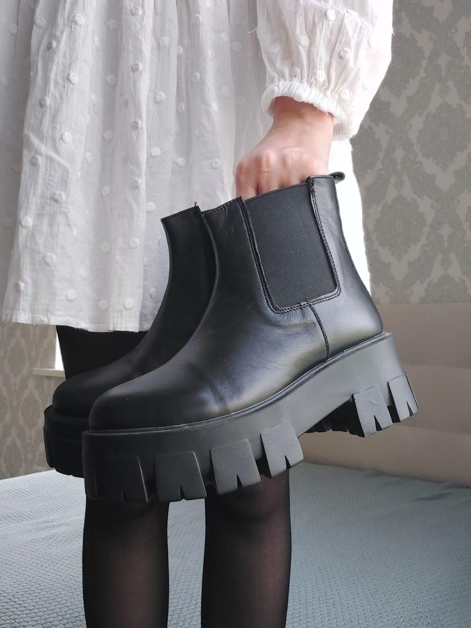 Chelsea Black v2