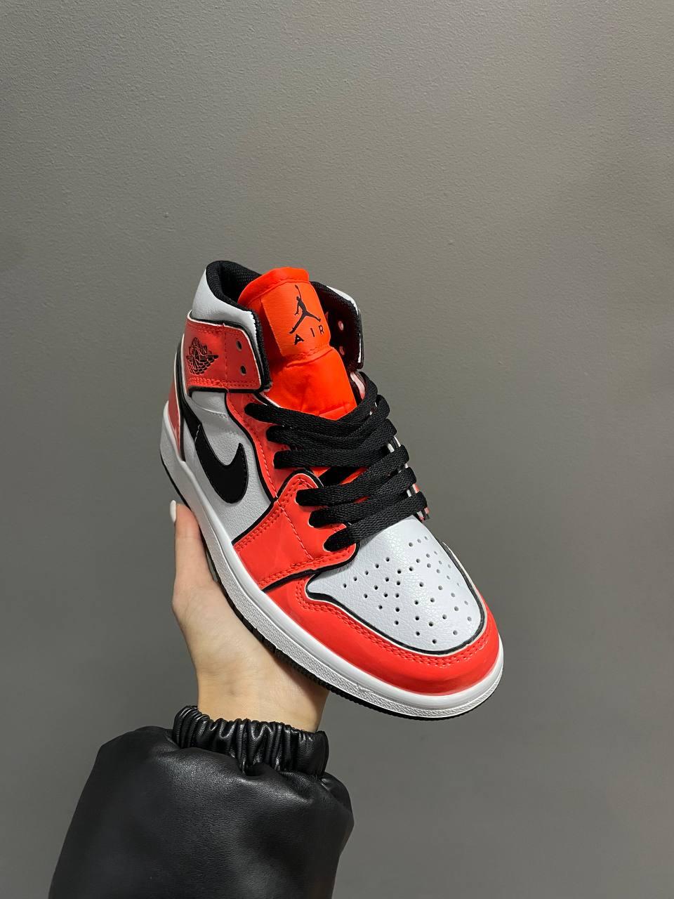 Nike Air Jordan 1 Retro Turf Orange