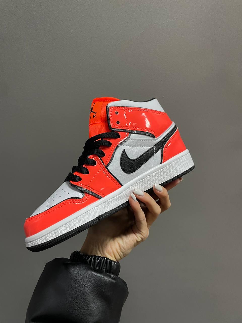 Nike Air Jordan 1 Retro Turf Orange