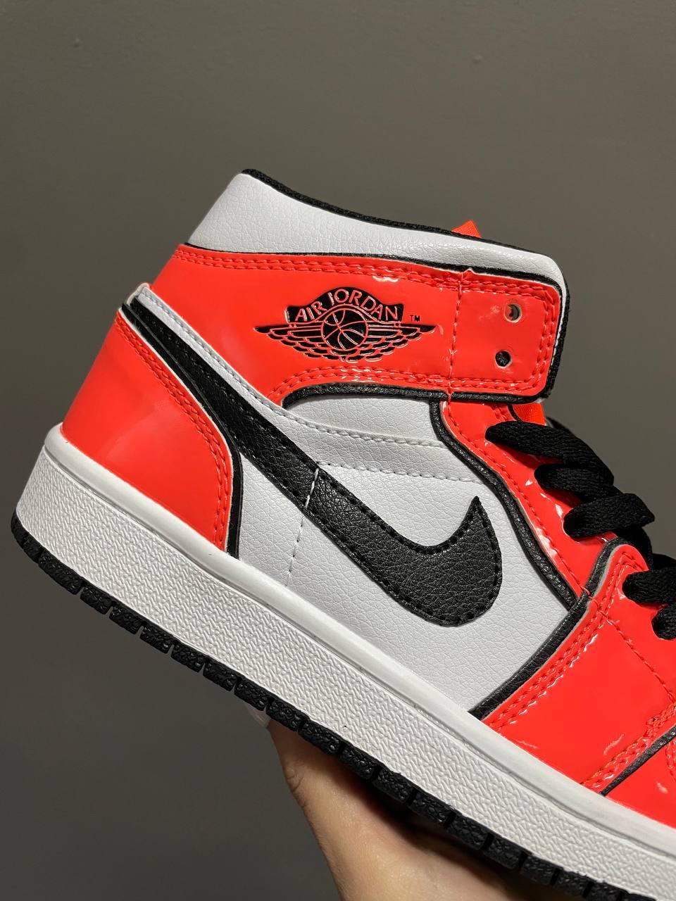 Nike Air Jordan 1 Retro Turf Orange