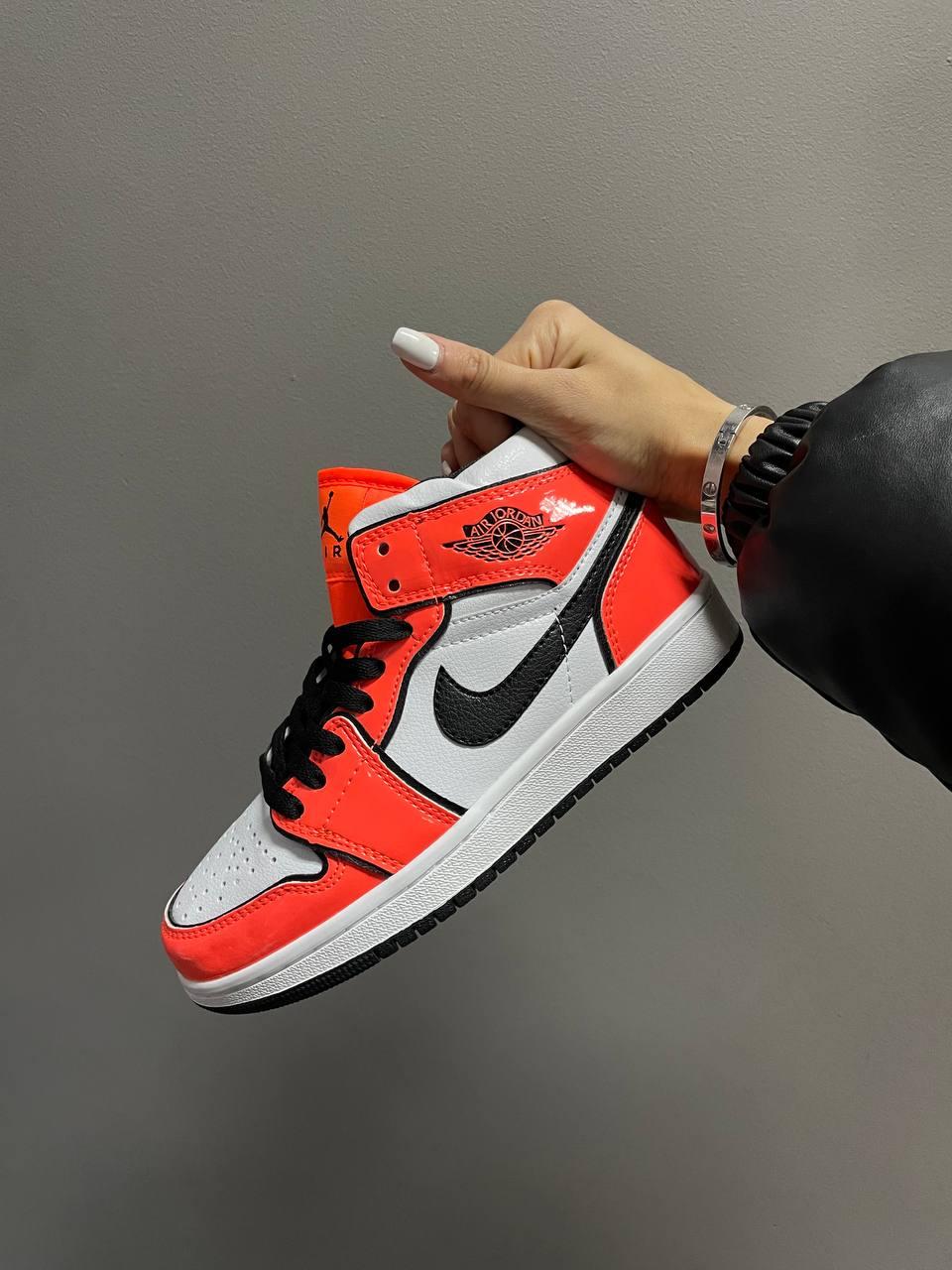 Nike Air Jordan 1 Retro Turf Orange