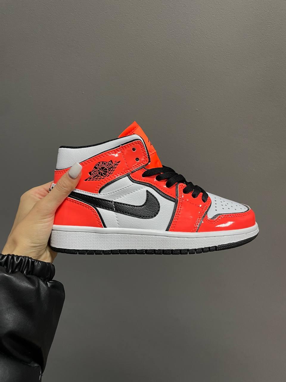 Nike Air Jordan 1 Retro Turf Orange