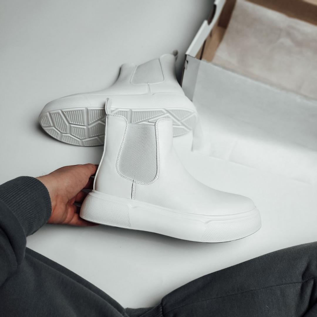 Boots Chelsea White