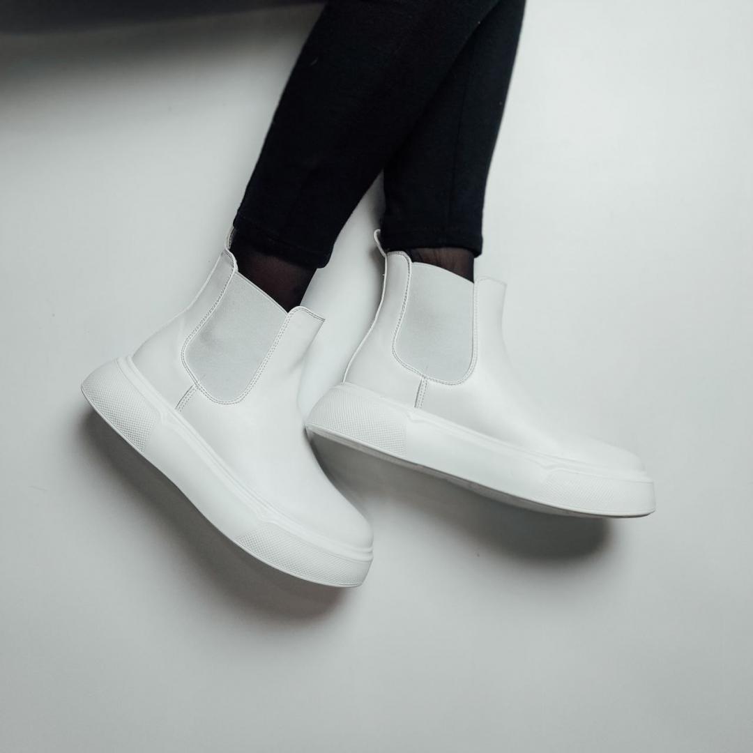 Boots Chelsea White