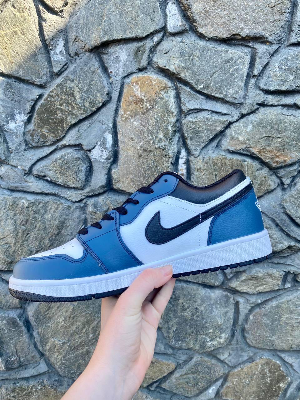 Nike Air Jordan Retro 1 Low Blue Black White