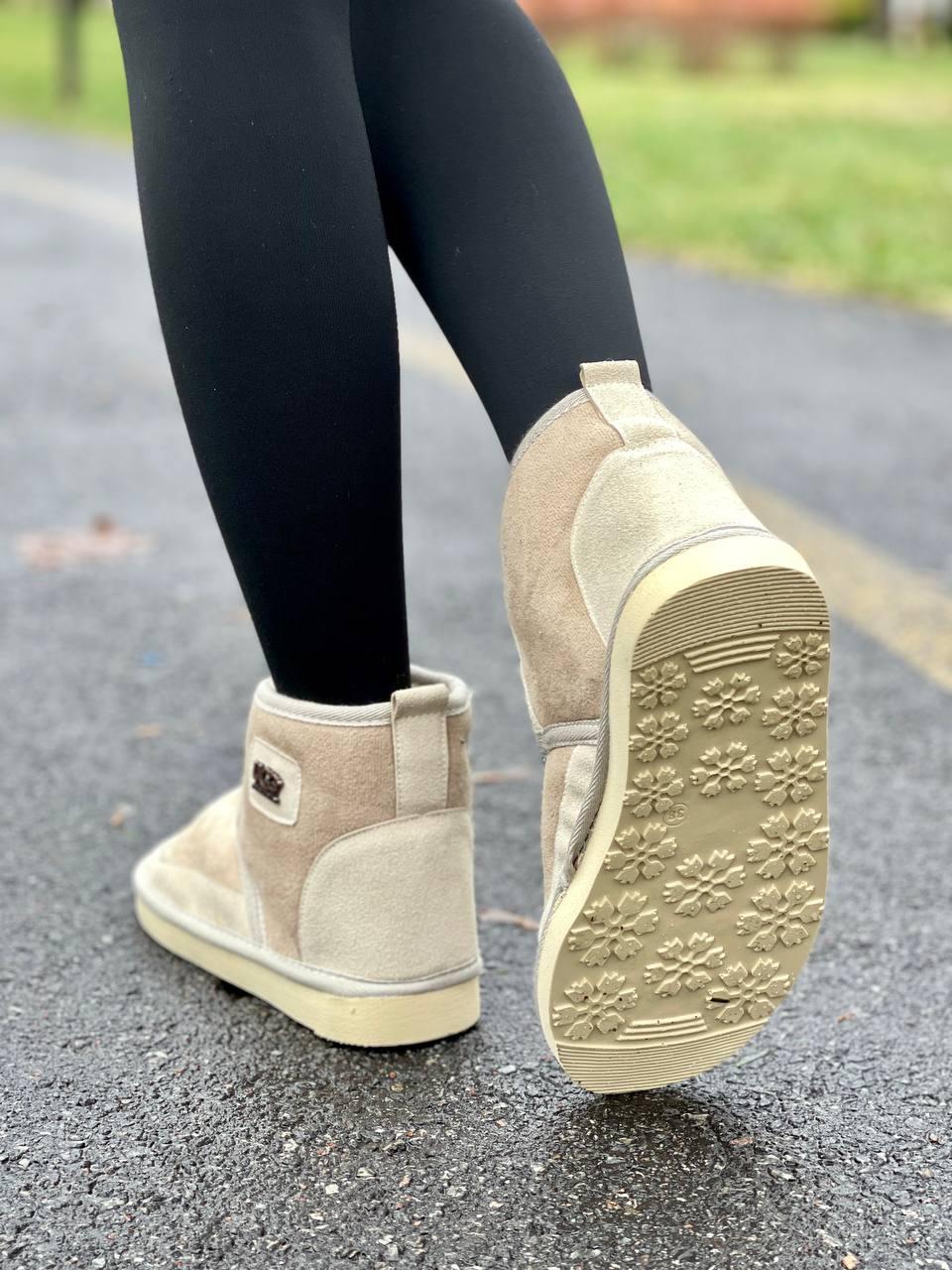 Ugg Neumel Vegan Beige