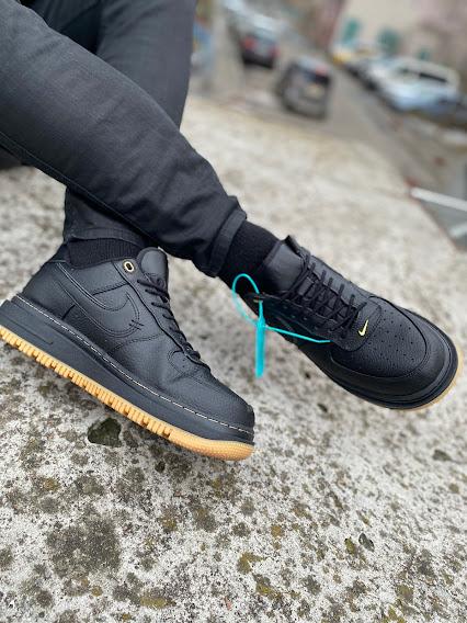 Nike Air Force 1 Luxe Black Gum