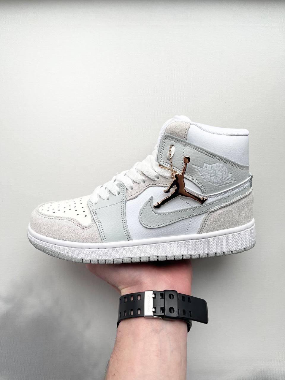 Nike Air Jordan 1 Retro Mid Paris