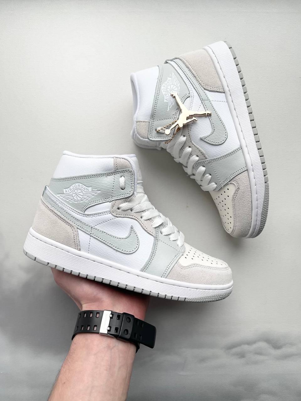 Nike Air Jordan 1 Retro Mid Paris