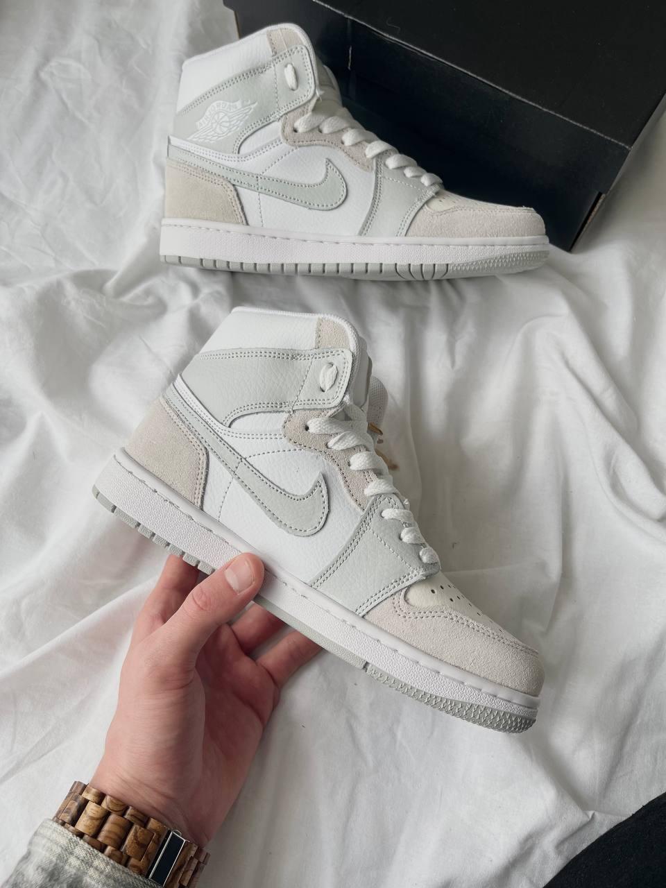 Nike Air Jordan 1 Retro Mid Paris