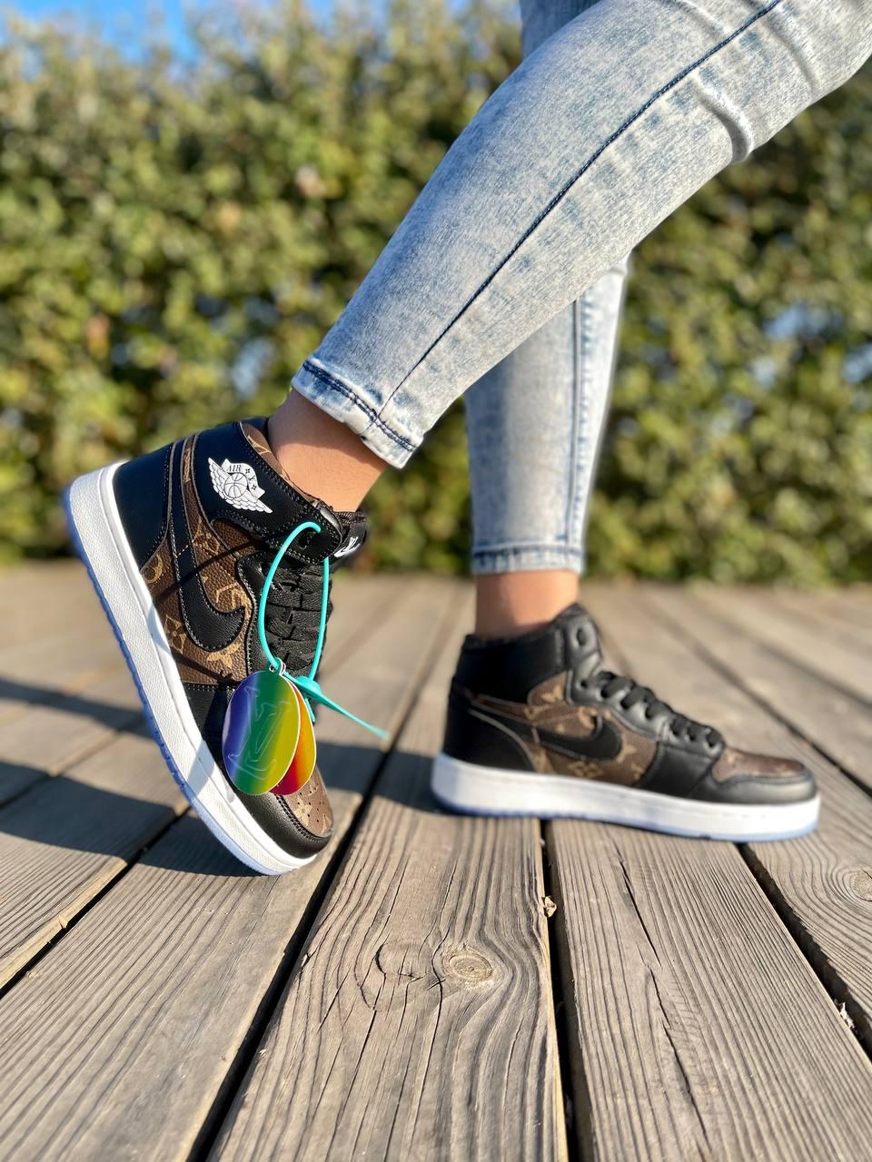 Nike Air Jordan 1 Mid x LV
