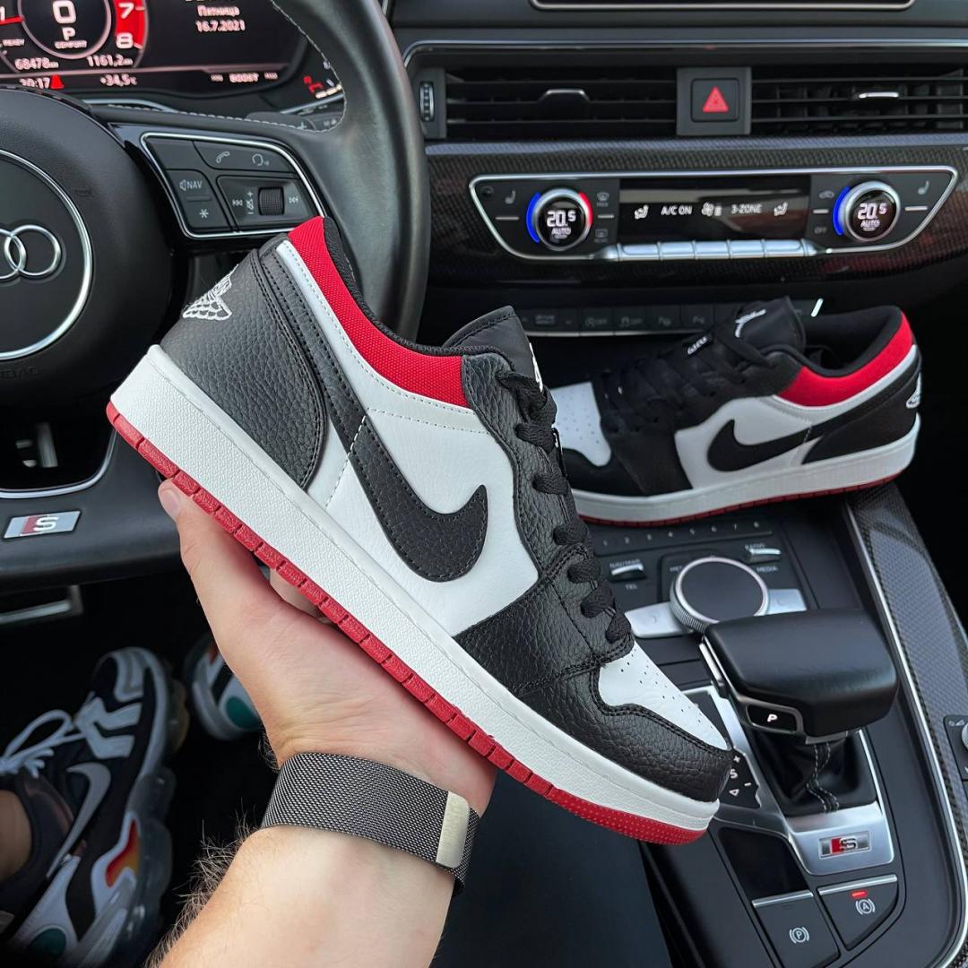 Nike Air Jordan Retro 1 Low White Red Black 1