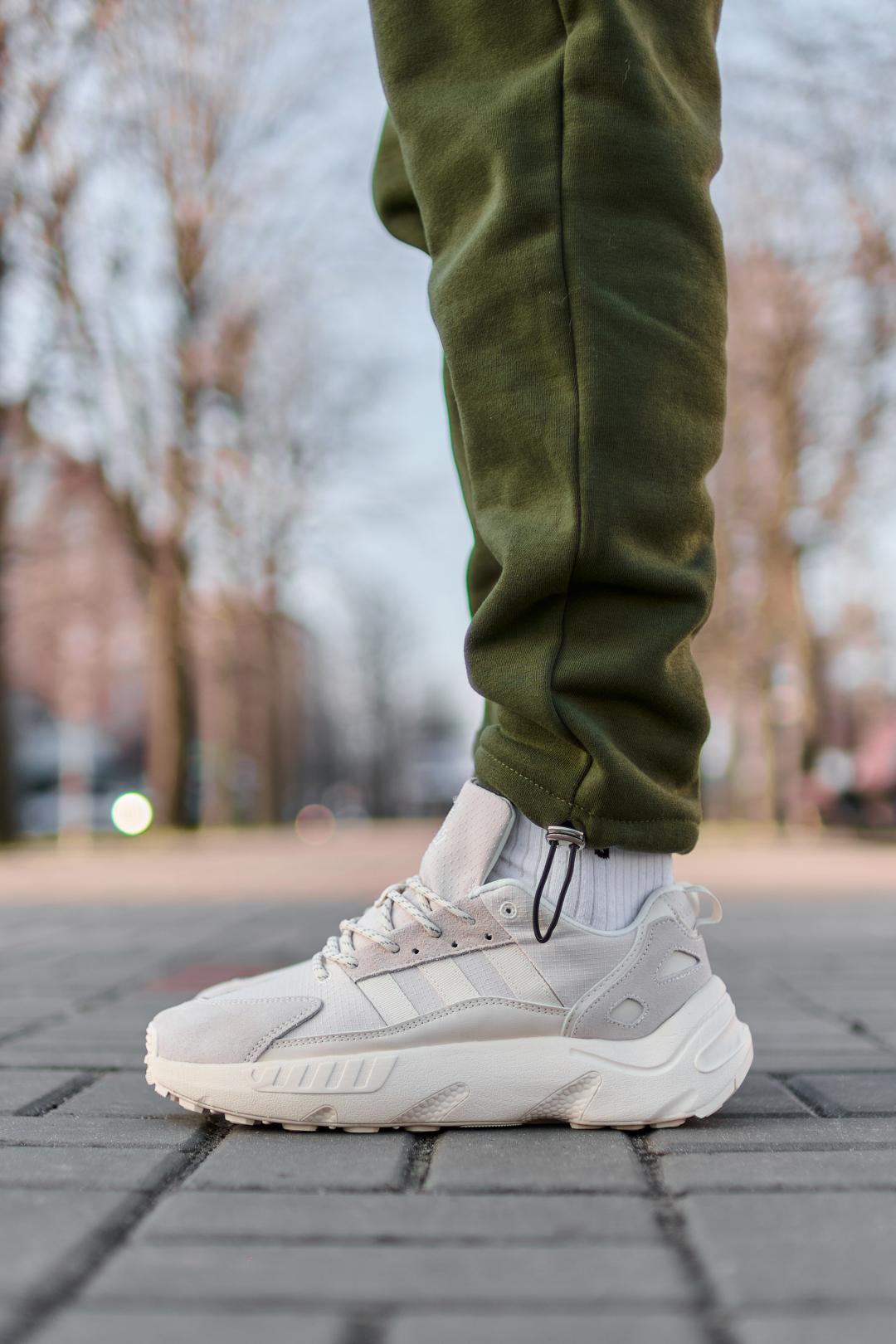 Adidas ZX 22 Boost Beige