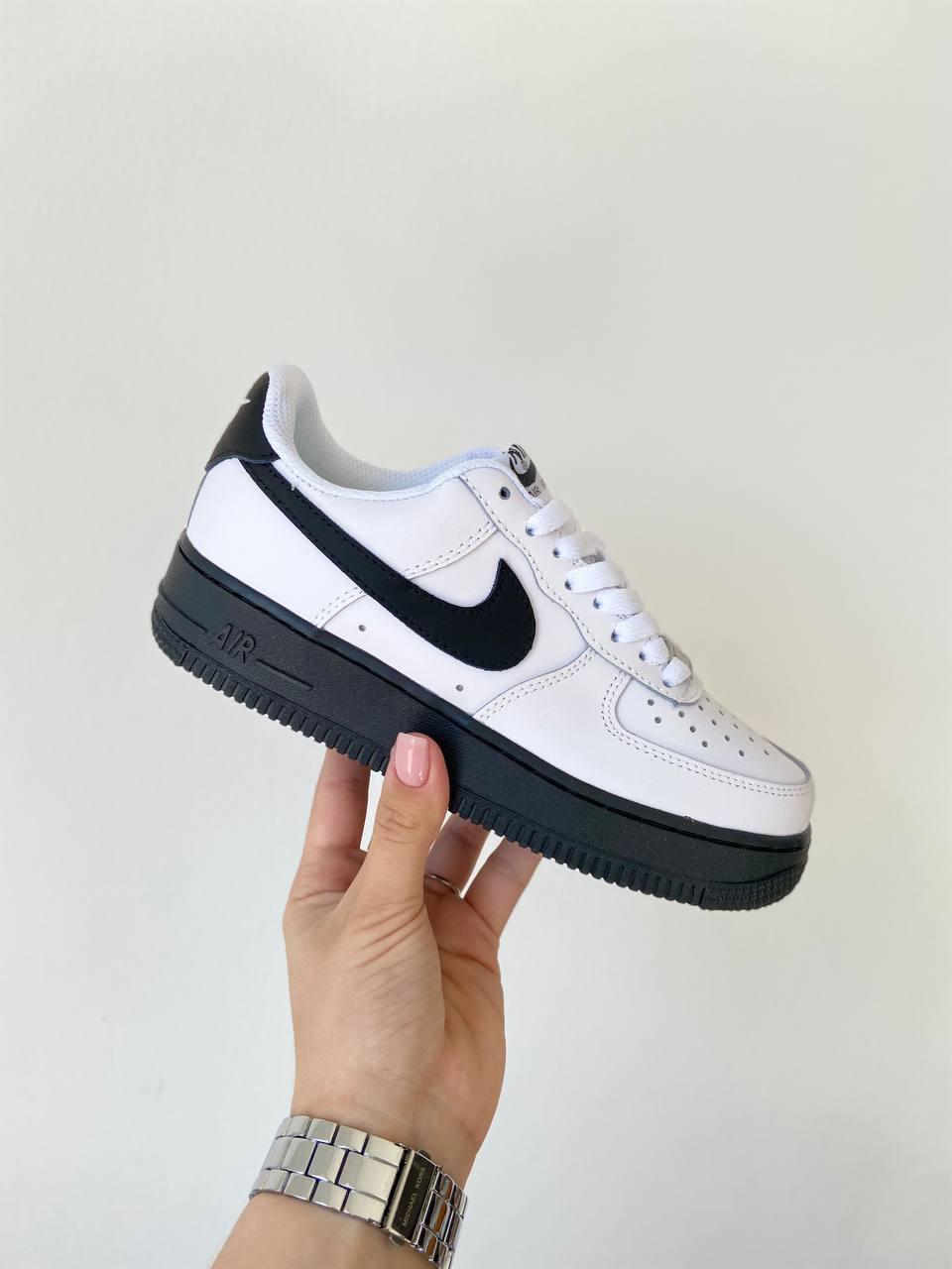 Nike Air Force Black White
