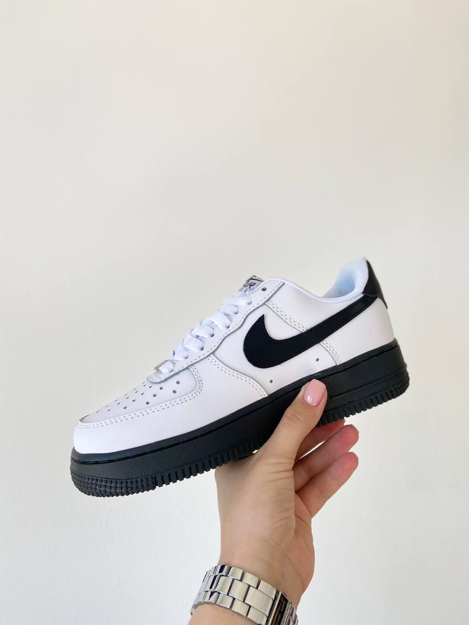 Nike Air Force Black White