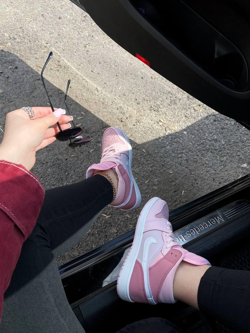 Nike Air Jordan 1 Retro High Pink 1