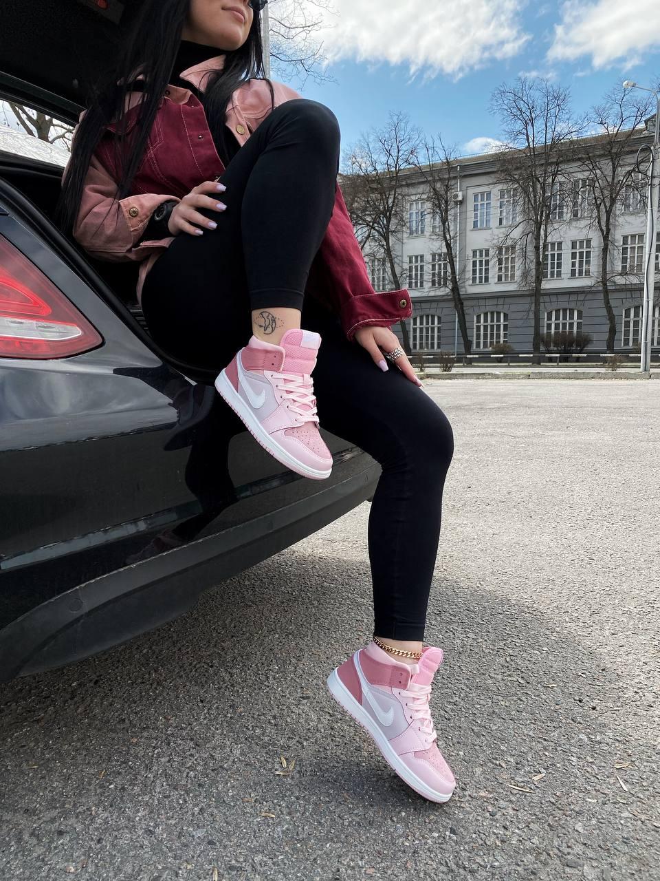 Nike Air Jordan 1 Retro High Pink 1