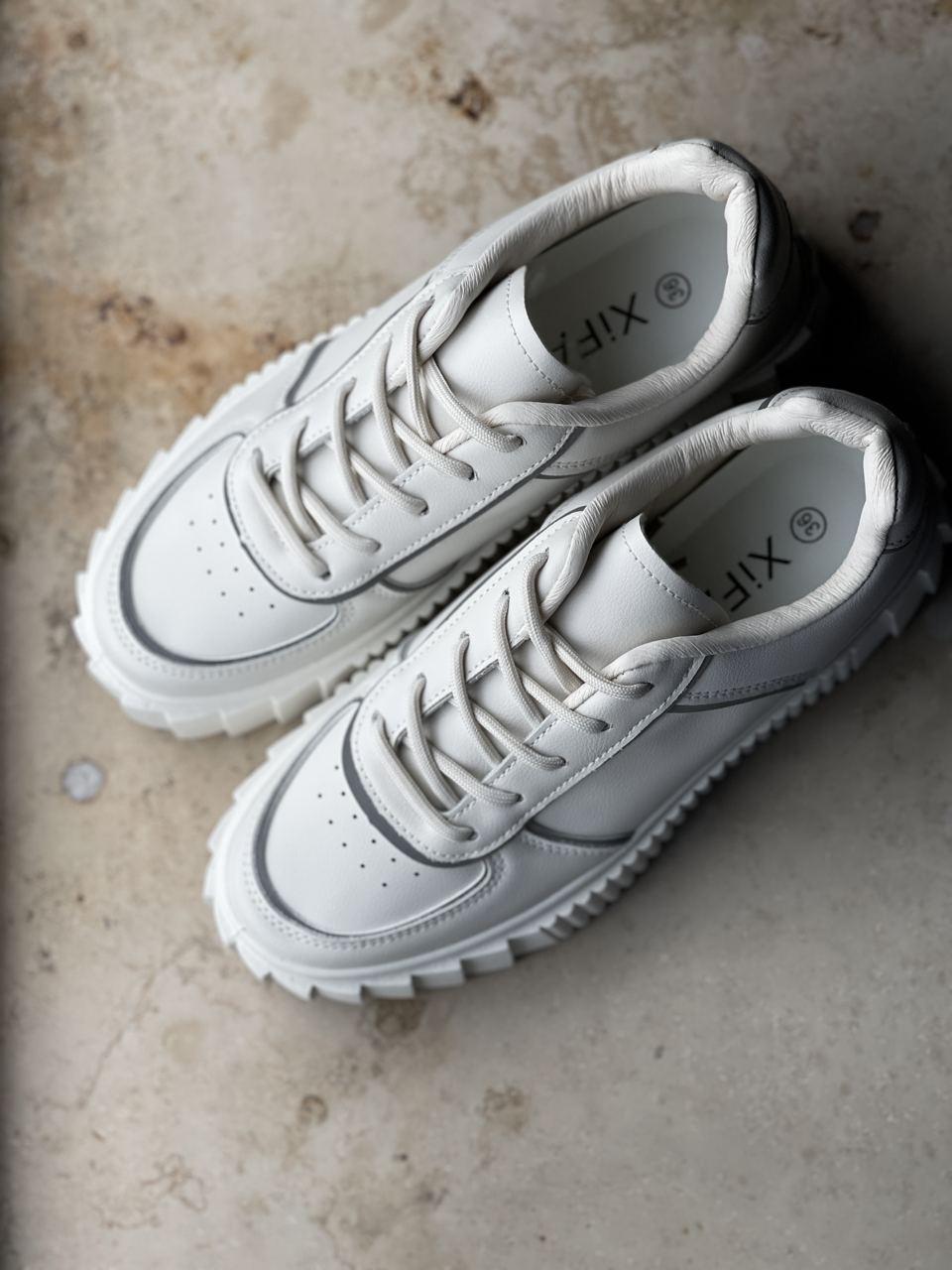 Sneakers White Reflective