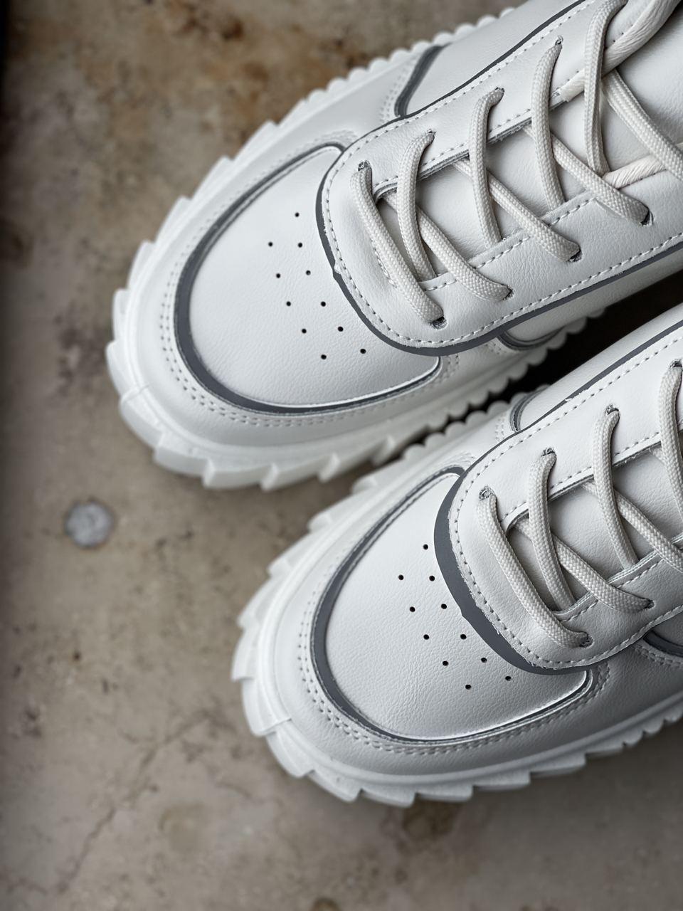 Sneakers White Reflective